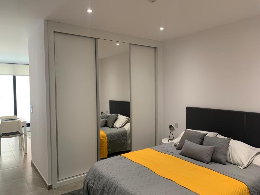 New Bright And Modern Studio At E1 Apartamento Gibraltar Exterior foto